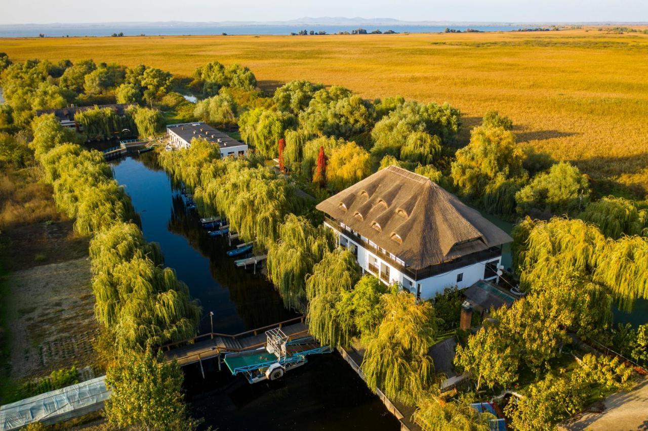 Delta Paradis Resort Murighiol Buitenkant foto